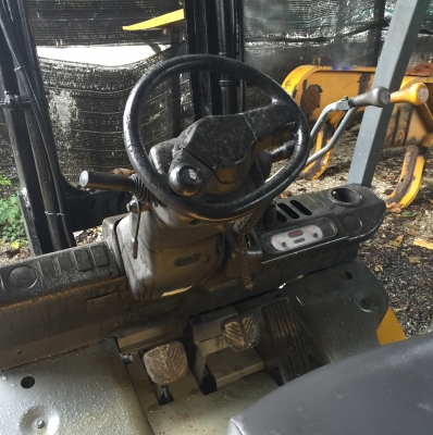 ขายครับรถยกดีเซลรุ่นใหม่ T.C.M  FD25T3K เครื่องแน่น เกียร์แรง