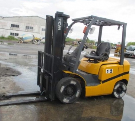 ขายครับรถยกดีเซลรุ่นใหม่ T.C.M  FD25T3K เครื่องแน่น เกียร์แรง