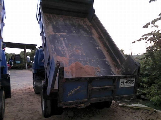 ขาย 6 ล้อดั้ม 115 เเรงม้า ช่วงล่างF รถพร้อมใช้งาน