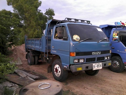 ขาย 6 ล้อดั้ม 115 เเรงม้า ช่วงล่างF รถพร้อมใช้งาน