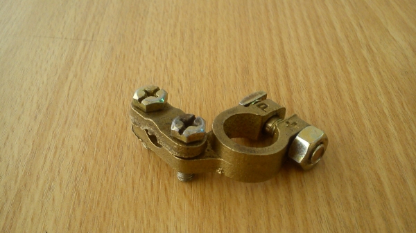 ขั้วแบตเตอรี่ ทองเหลือง ขั้วบวก