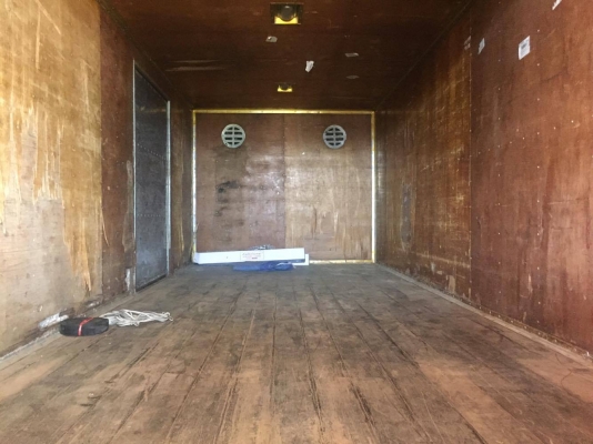 ขาย 6ล้อ HINO ปี46 FG4JPPA เครื่อง JO5C ยาว 5.50 เมตร ตู้แห้ง ประตู 3 บาน 0818481185 0914902228