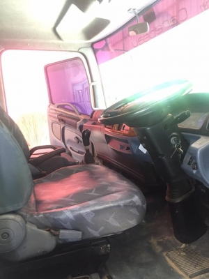 ขาย 6ล้อ HINO ปี46 FG4JPPA เครื่อง JO5C ยาว 5.50 เมตร ตู้แห้ง ประตู 3 บาน 0818481185 0914902228