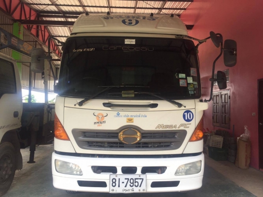 ขาย 6ล้อ HINO ปี46 FG4JPPA เครื่อง JO5C ยาว 5.50 เมตร ตู้แห้ง ประตู 3 บาน 0818481185 0914902228
