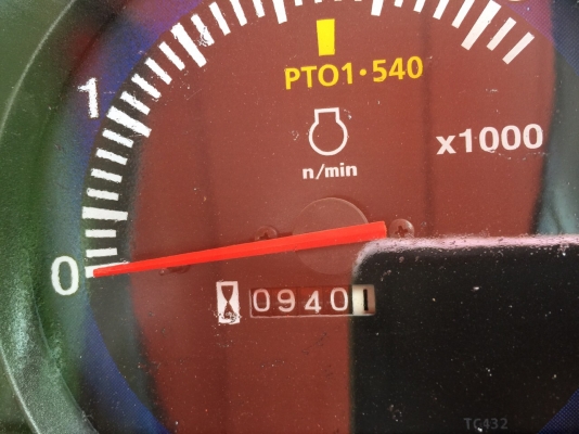 ขายรถไถคูโบต้า L4708. 2เพลา พร้อมอุปกรณ์ ใบมีดดันดินหน้าและผานพรวน รถสวย สภาพพร้อมใช้งาน  ราคา 428,000 บาท สนใจโทร 081-9136451 หรือ ขอดูรูปผ่านทาง line:bow6451 ค่ะ