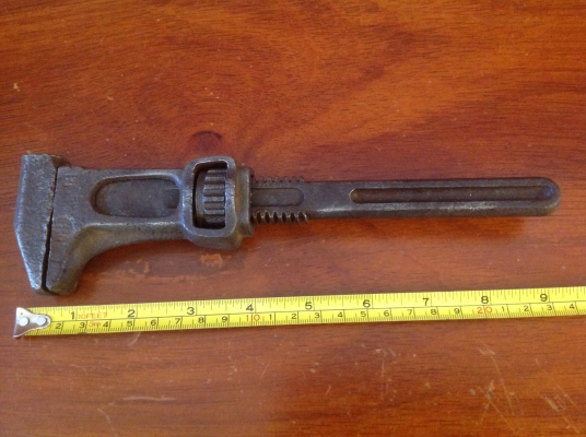 ขายประแจเลื่อนคอม้าหัวค้อนโบราณ งาน อังกฤษ 9"