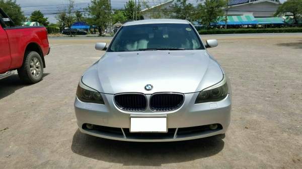 รถ BMW จดทะเบียน 2005 e60  525 i  เครื่อง 2500  เบนซิล+lpg หัวฉีดอย่างดี