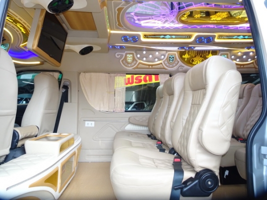 ขาย รถตู้แต่งเต็มๆ VIPรอบคัน ขาย รถตู้แต่งเต็มๆ VIPรอบคัน