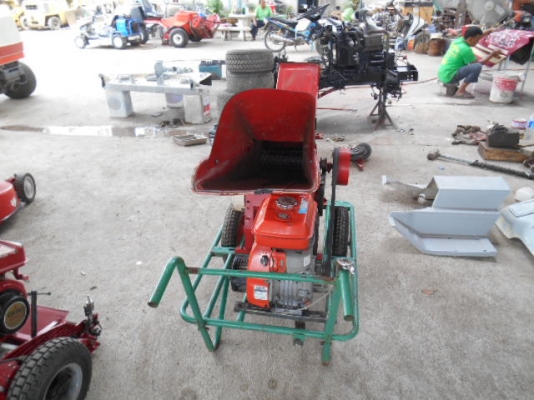 เครื่องย่อยกิ่งไม้ SL-18B พร้อมใช้งาน