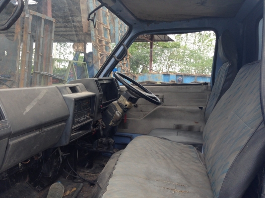 สี่ล้อเล็ก ISUZU 87 แรงม้า