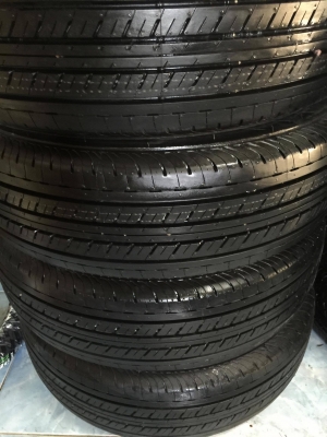 ขายล้อToyotaพร้อมยางป้ายแดง ชุดละ 15,500 บาท ยางบริสโตน 215/70/16 ปลายปี 15 ตุ้มหน้ายางสีครบ แม็กหน้าบรอนซ์ สีเดิมโรงงานไม่มีซ่อมสี สภาพสวยๆๆ แถมน้อตล้อแท้ใหม่ๆๆ 24 ตัว