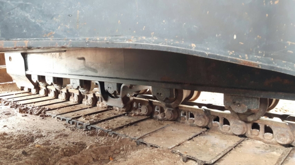 ขายด่วน!! Komatsu PC200-8 2,600 ชม.สภาพสวยมากค่ะ ขายด่วน!! Komatsu PC200-8 2,600 ชม.สภาพสวยมากค่ะ