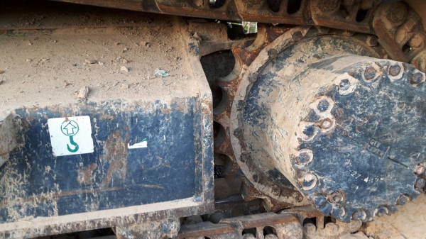 ขายด่วน!! Komatsu PC200-8 2,600 ชม.สภาพสวยมากค่ะ ขายด่วน!! Komatsu PC200-8 2,600 ชม.สภาพสวยมากค่ะ