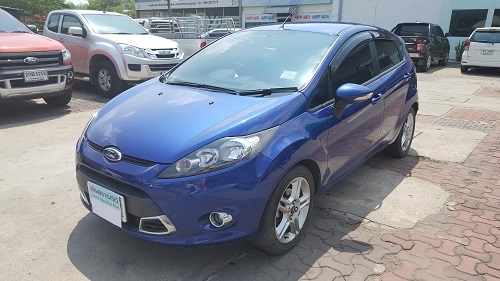 Ford fiesta 1500cc 5ประตู ตัวTop ปี2013 มือเดียวออกห้าง Ford fiesta 1500cc 5ประตู ตัวTop ปี2013 มือเดียวออกห้าง