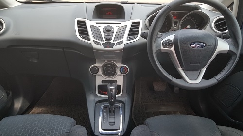 Ford fiesta 1500cc 5ประตู ตัวTop ปี2013 มือเดียวออกห้าง Ford fiesta 1500cc 5ประตู ตัวTop ปี2013 มือเดียวออกห้าง