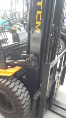 ขายรถ tcm  ขนาด 3 ตัน  น้ำมันดีเซล  เกียร์ ออโต้ พร้อมส่ง