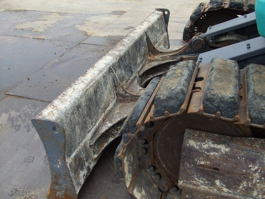 Kobelco SK135SR-1ES (YY04) มีใบมีดดัน แทรคเหล็กหุ้มก้อนยาง นำเข้าเองจากญี่ปุ่นโดยตรง