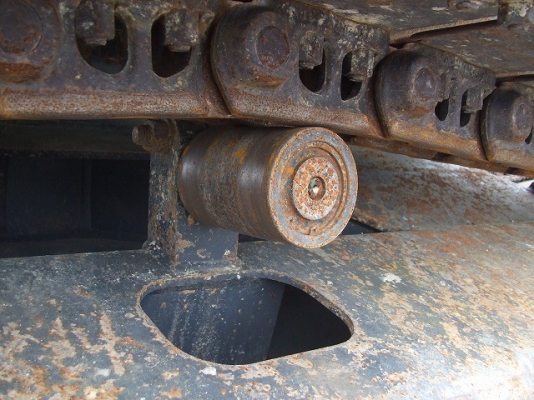 Kobelco SK135SR-1ES (YY04) มีใบมีดดัน แทรคเหล็กหุ้มก้อนยาง นำเข้าเองจากญี่ปุ่นโดยตรง