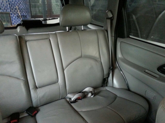 ขายดาวน์ MAZDA TRIBUTE เครื่อง 2300 4WD ปี2005 รถบ้านฝากขาย