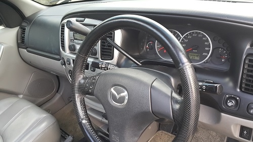 ขายดาวน์ MAZDA TRIBUTE เครื่อง 2300 4WD ปี2005 รถบ้านฝากขาย