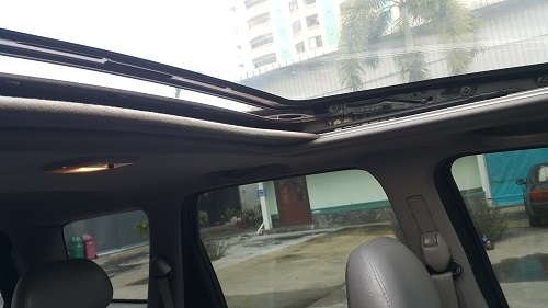 ขายดาวน์ MAZDA TRIBUTE เครื่อง 2300 4WD ปี2005 รถบ้านฝากขาย