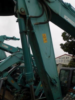 Kobelco SK135SR-1ES (YY04) มีไลน์หัวกระแทก แทรคเหล็กหุ้มก้อนยาง นำเข้าเองจากญี่ปุ่นโดยตรง