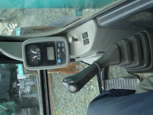 Kobelco SK135SR-1ES (YY04) มีไลน์หัวกระแทก แทรคเหล็กหุ้มก้อนยาง นำเข้าเองจากญี่ปุ่นโดยตรง