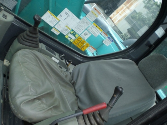 Kobelco SK135SR-1ES (YY04) มีไลน์หัวกระแทก แทรคเหล็กหุ้มก้อนยาง นำเข้าเองจากญี่ปุ่นโดยตรง