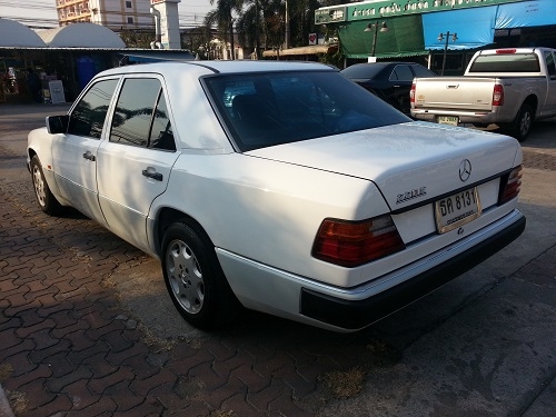 Benz 220e w124 ปี1993 เจ้าของขายเอง Benz 220e w124 ปี1993 เจ้าของขายเอง
