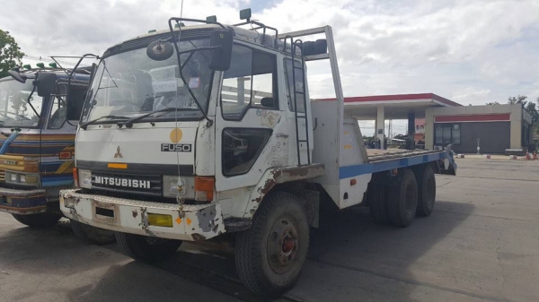 ขายเทรลเลอร์ 2เพลา FN527 เครื่อง195แรง 6D16 โลฮาย10สปีด ยางดี ภายในสวย เอกสารพร้อมโอน ราคา670,000 สนใจโทร 090-8588220คุณนะ 093-3258446คุณบิว หรือเข้าดูสินค้าอื่นๆได้ที่ www.narong2truck.com หรือ www.truck.in.th/498 หรือเพจFacebook ณรงค์ ซื้อขายรถมือสอง (เ