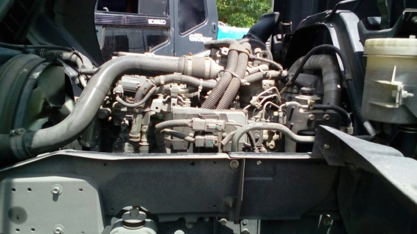 รถอีซูซุ 10 ล้อ ท้ายลาด FVZ 240 แรงม้า.  ปี 58. , ( รถวิ่ง 3x,xxx กม. )     สนใจติดต่อ  081 - 6079515