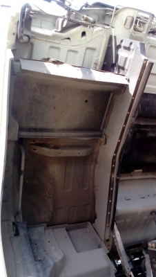 รถอีซูซุ 10 ล้อ ท้ายลาด FVZ 240 แรงม้า.  ปี 58. , ( รถวิ่ง 3x,xxx กม. )     สนใจติดต่อ  081 - 6079515