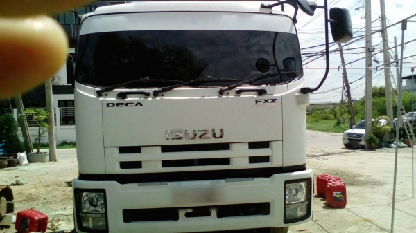 รถอีซูซุ 10 ล้อ ท้ายลาด FVZ 240 แรงม้า.  ปี 58. , ( รถวิ่ง 3x,xxx กม. )     สนใจติดต่อ  081 - 6079515