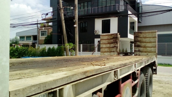 รถอีซูซุ 10 ล้อ ท้ายลาด FVZ 240 แรงม้า.  ปี 58. , ( รถวิ่ง 3x,xxx กม. )     สนใจติดต่อ  081 - 6079515