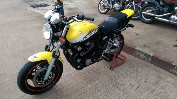 ขายคับ YAMAHA XJR400 ปี2005 กญแจชิฟ ท่อแต่ง แฮนด์แต่งกันล้ม อินวอย สรรพสามิตร ราคา 67500 บาท ส่งได้ทั่วไทยคับ สนใจติดต่อ 081-0578282 FACEBOOK ชาญณรงค์ ป๊อป ชัยอมฤต ไอดีไลน์ POPBIGBIKESAKON คับ สนใจรถสวย ถูก ดี ต้อง POP BIGBIKE SAKONNAKHON คับ คลิปวิดีโอ h