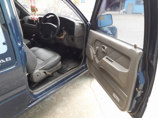 ขายIZUSU ดราก้อนอาย 2500 รถใช้รักษา เครื่องดีแอร์เย็น ประหยัดน้ำมัน ไม่เคยประสบอุบัติเหตุ ขายเพราะ ไม่ค่อยได้ใช้