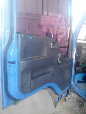 ขาย 6 ล้อIsuzu ตู้10บาน 130 เเรงม้า ยาว5เมตร รถห้างเเท้สภาพนางฟ้า