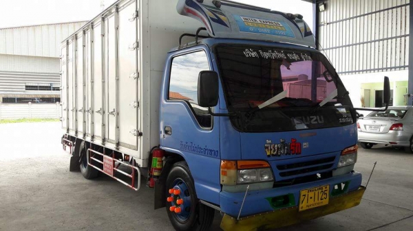 ขาย 6 ล้อIsuzu ตู้10บาน 130 เเรงม้า ยาว5เมตร รถห้างเเท้สภาพนางฟ้า