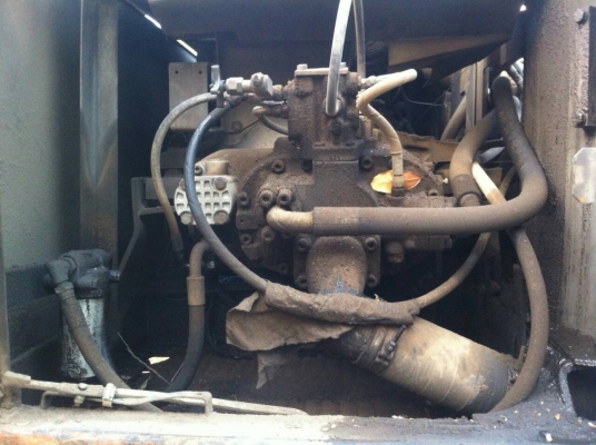 ขาย 465,000 HITACHI EX 200-2 เครื่องดี ปั้มแรง เอวแน่น ช่วงล่างดี 090-772-3710 090-772-3708 ขาย 465,000 HITACHI EX 200-2 เครื่องดี ปั้มแรง เอวแน่น ช่วงล่างดี 090-772-3710 090-772-3708