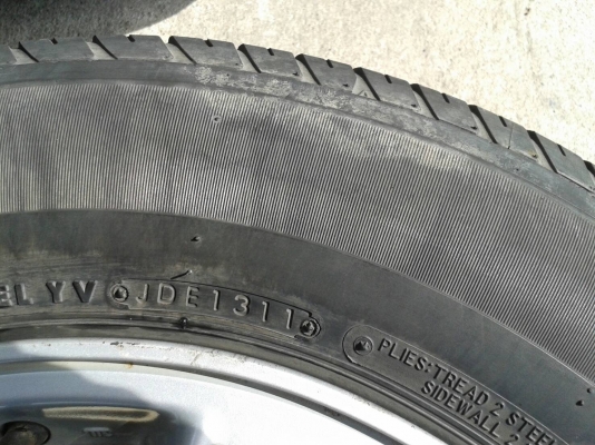 ขอบ16นิ้ว6รู อีซูสุ พร้อมยาง สวยๆ ชุดละ 5500 บาท