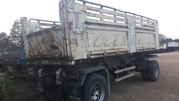 ขายรถพ่วงแม่ลูก ดรั้มแม่ดรั้มลูก นิสสันยูดี 260 แรง ยางใหม่ 18 เส้น กระบะสามมิต ลอนเฉียง รถใช้งาน เอกสารพร้อมโอน เจ้าของขายเอง มี 2 พ่วง 0811838154