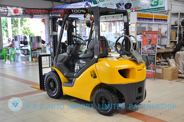 ขายรถโฟล์คลิฟท์มือสอง KOMATSU รุ่น FG25HT-583201 ราคา 325,000 บาท นำเข้าจากประเทศญี่ปุ่น 100\% ไม่เคยใช้งานในไทย