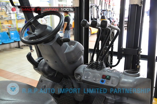 ขายรถโฟล์คลิฟท์มือสอง KOMATSU รุ่น FG25HT-583201 ราคา 325,000 บาท นำเข้าจากประเทศญี่ปุ่น 100\% ไม่เคยใช้งานในไทย