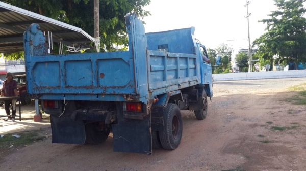 ขายรถหกล้อดัมพ์ ISUZU NPR59G เครื่อง 115 แรงดั๊ม เกียร์ยาว พาวเวอร์ เครื่องดี คัชซีสวย ยางดีF หน้า F หลัง เกียร์ROCK เสื้อลายสวยพร้อมใช้ ขายรถหกล้อดัมพ์ ISUZU NPR59G เครื่อง 115 แรงดั๊ม เกียร์ยาว พาวเวอร์ เครื่องดี คัชซีสวย ยางดีF หน้า F หลัง เกียร์ROCK เสื้อลายสวยพร้อมใช้