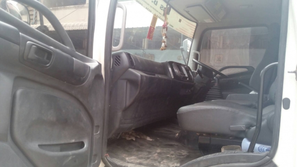 ขายด่วนรถ10ล้อHINOMAGAเครือง251แรงปี56รถวิ่งได้60000