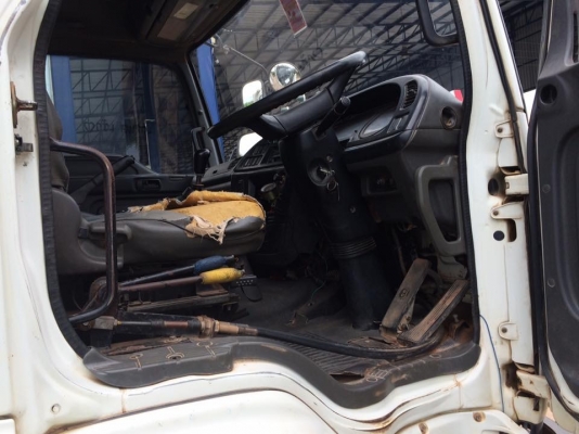 ขายรถบรรทกุ ISUZU เครื่อง 270 แรง ปี 49 กระบะดัมพ์สามมิตร มีระบบลากพ่วง