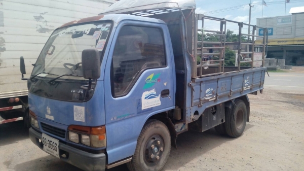 ขายด่วนรถ6ล้อเอวเครือง100แรงปี46ยูโรทูรถสวยเดิมยางดี