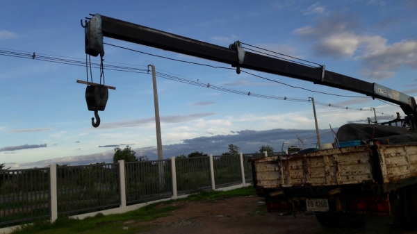 หกล้อ อีซูชุ ร็อค FTR165pawerติดเครน 5ตัน ยาง900 กะบะยาว6.50ม สภาพพร้อมใช้ ทะเบียนพร้อมโอน ราคาถูกๆ