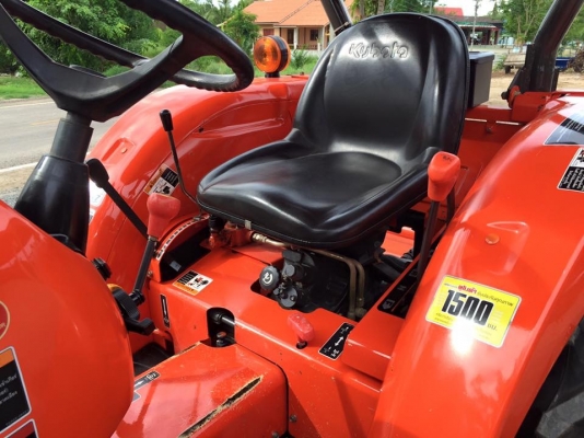 ขายรถไถคูโบต้า L3608 แรง พร้อม อุปกรณ์ รถสวยใช้งานน้อย เล่มทะเบียนพร้อมโอน.  ขายราคา 325000 บาท. สนใจโทร 0819136451. ดูภาพเพิ่มเติมทาง line :id bow6451. #บริการจัดส่งฟรีทั่วไทย