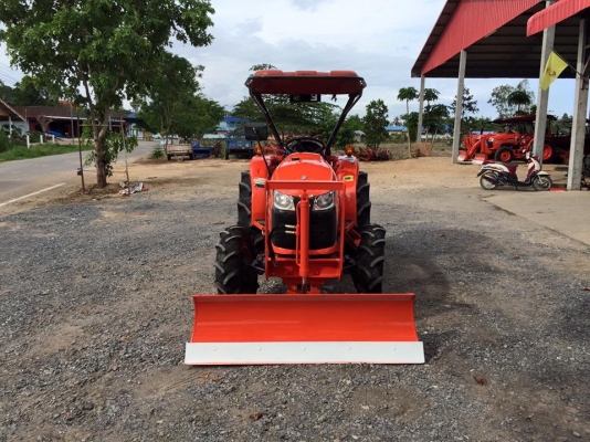 ขายรถไถคูโบต้า L3608 แรง พร้อม อุปกรณ์ รถสวยใช้งานน้อย เล่มทะเบียนพร้อมโอน.  ขายราคา 325000 บาท. สนใจโทร 0819136451. ดูภาพเพิ่มเติมทาง line :id bow6451. #บริการจัดส่งฟรีทั่วไทย